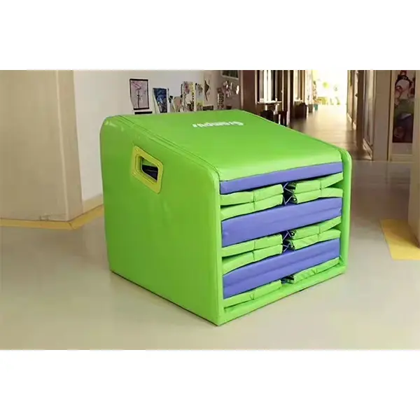 Taitettava liukumäki